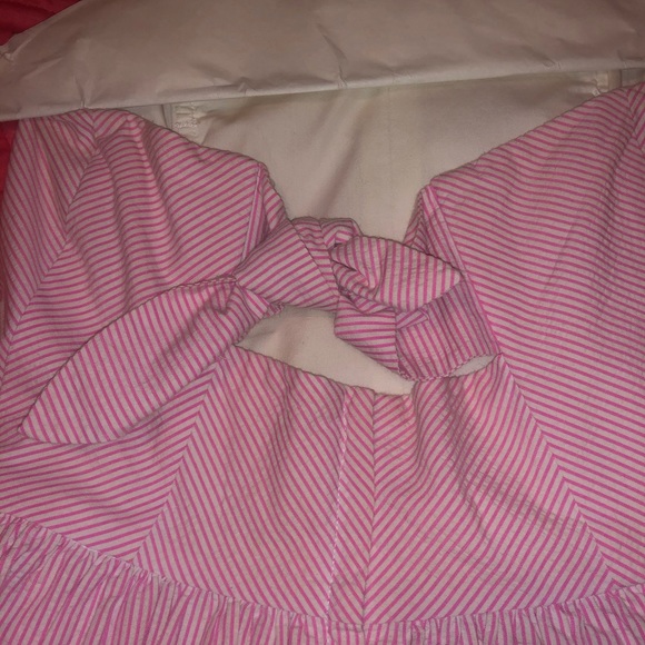 🌟 Searsucker Lilly Pulitzer Dress 🌟 - Picture 4 of 5